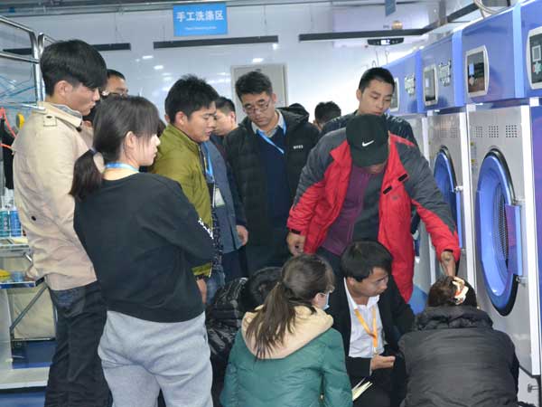 開(kāi)個(gè)干洗投資連鎖店賺錢(qián)嗎